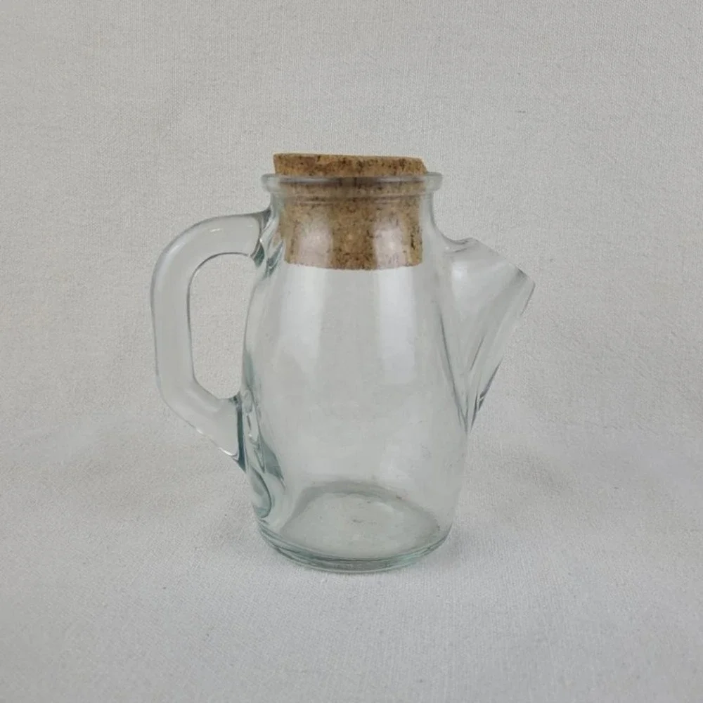 Vintage Westmoreland Snub Nose Pitcher with cork‎